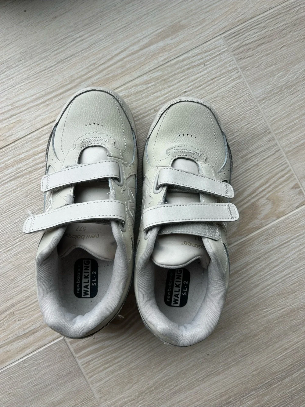 New Balance Kids Velcro Sneaker in Beige and Taupe